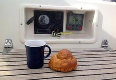 Kaffe och brioche hjälper lite