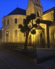 Kyrka i gamla stan Maastricht