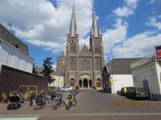 Kyrkan i Cuijks centrum Kyrkan i Cuijks centrum