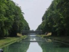 Le Canal de l aisne á la Marne