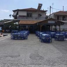 Georgeos taverna kalamos