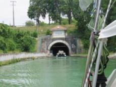 2302 meter långt tunnel